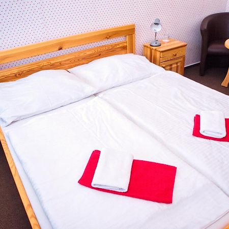 Hotel Zimni Stadion Náchod Exteriör bild